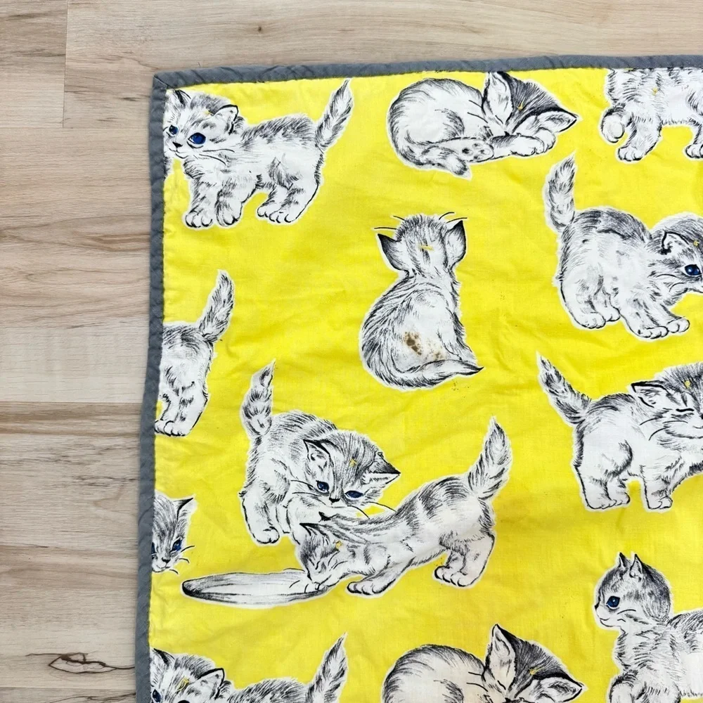 Vintage Yellow Gray Kitty Tabby Cat Baby Throw blanket Adorable! Kid baby size